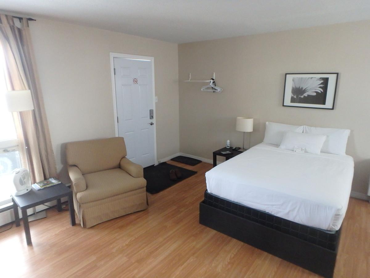 New Liskeard Wheel Inn Motel المظهر الخارجي الصورة