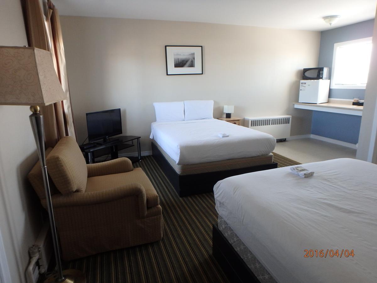 New Liskeard Wheel Inn Motel المظهر الخارجي الصورة