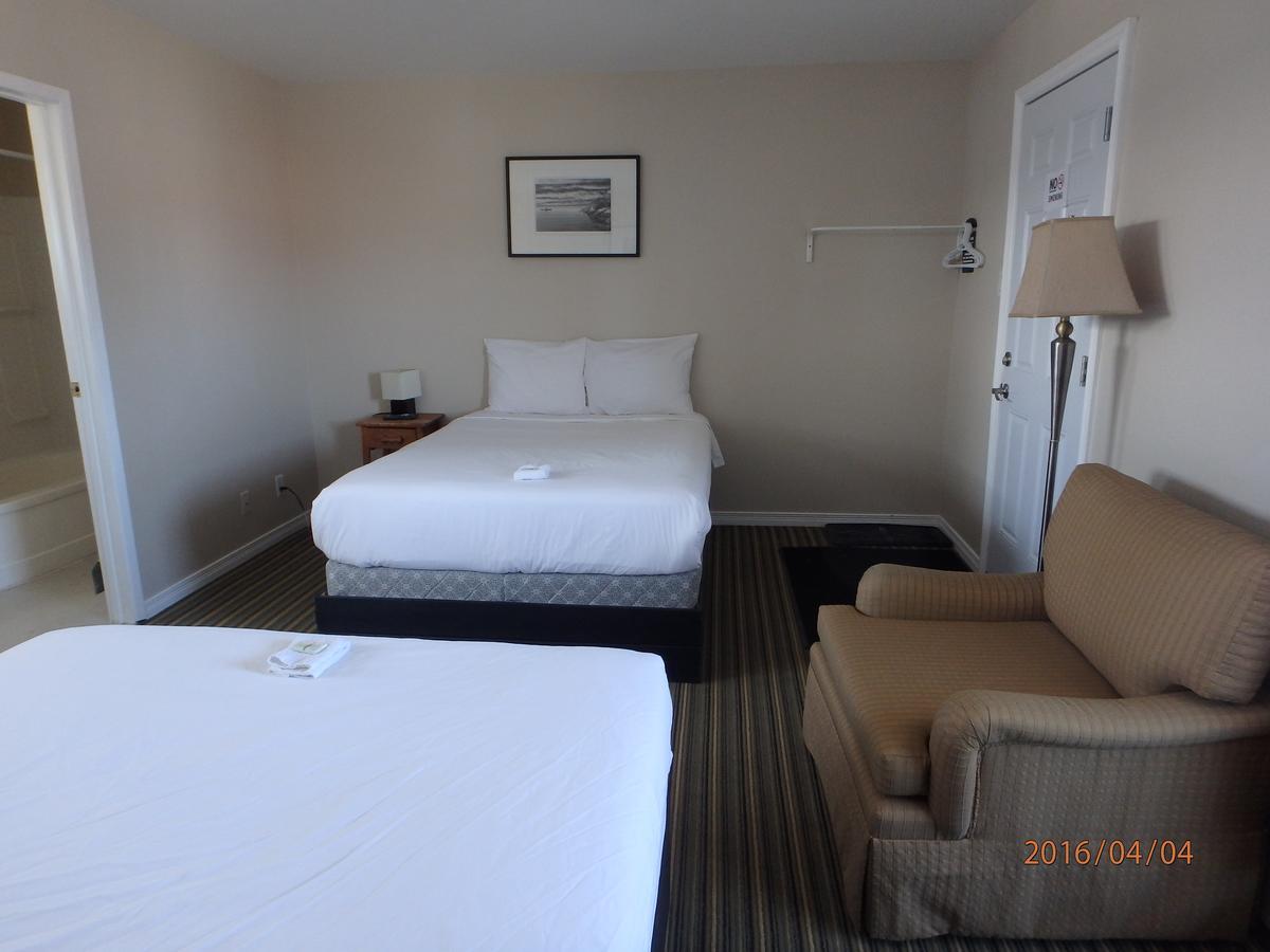 New Liskeard Wheel Inn Motel المظهر الخارجي الصورة