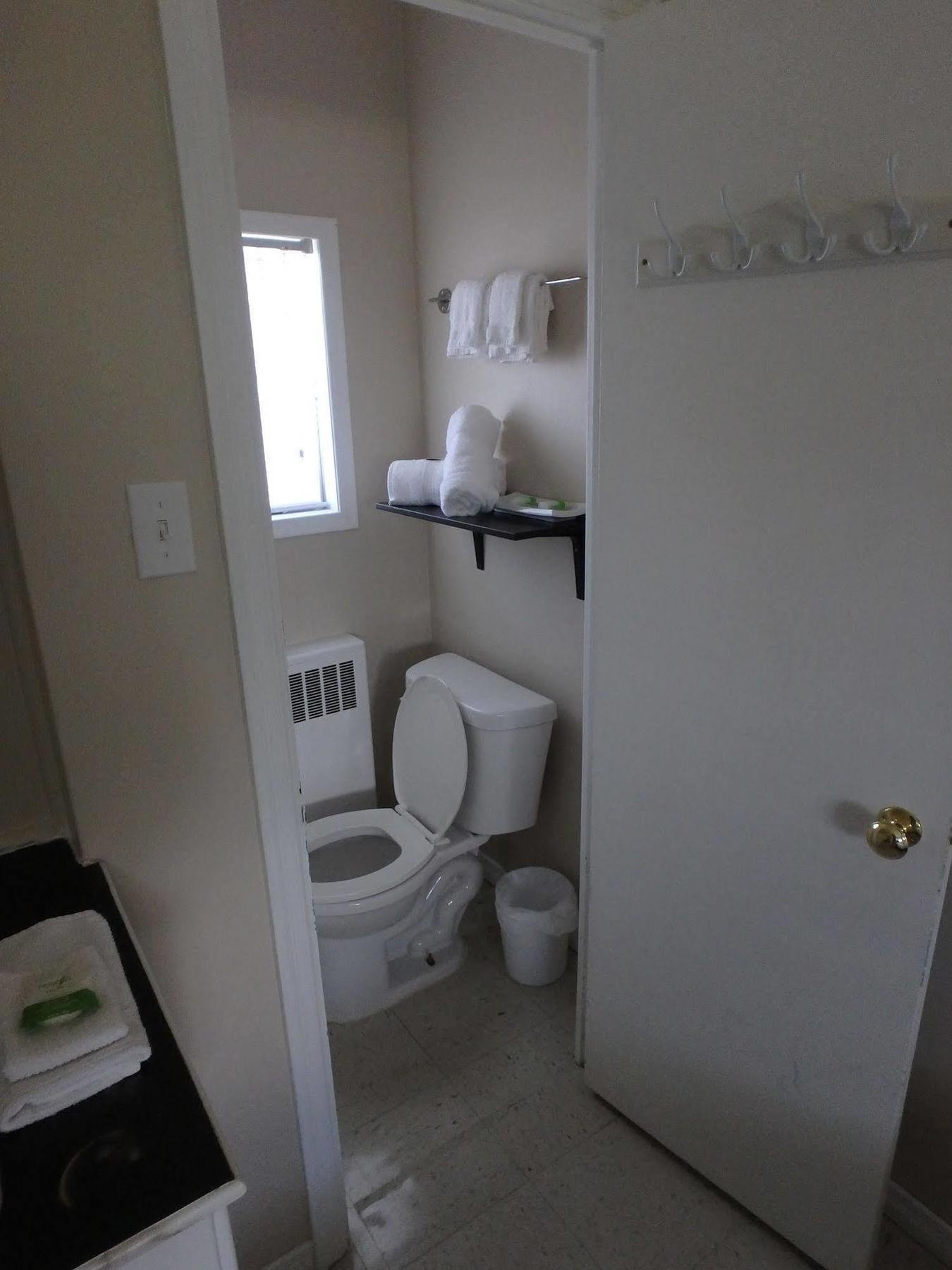 New Liskeard Wheel Inn Motel المظهر الخارجي الصورة