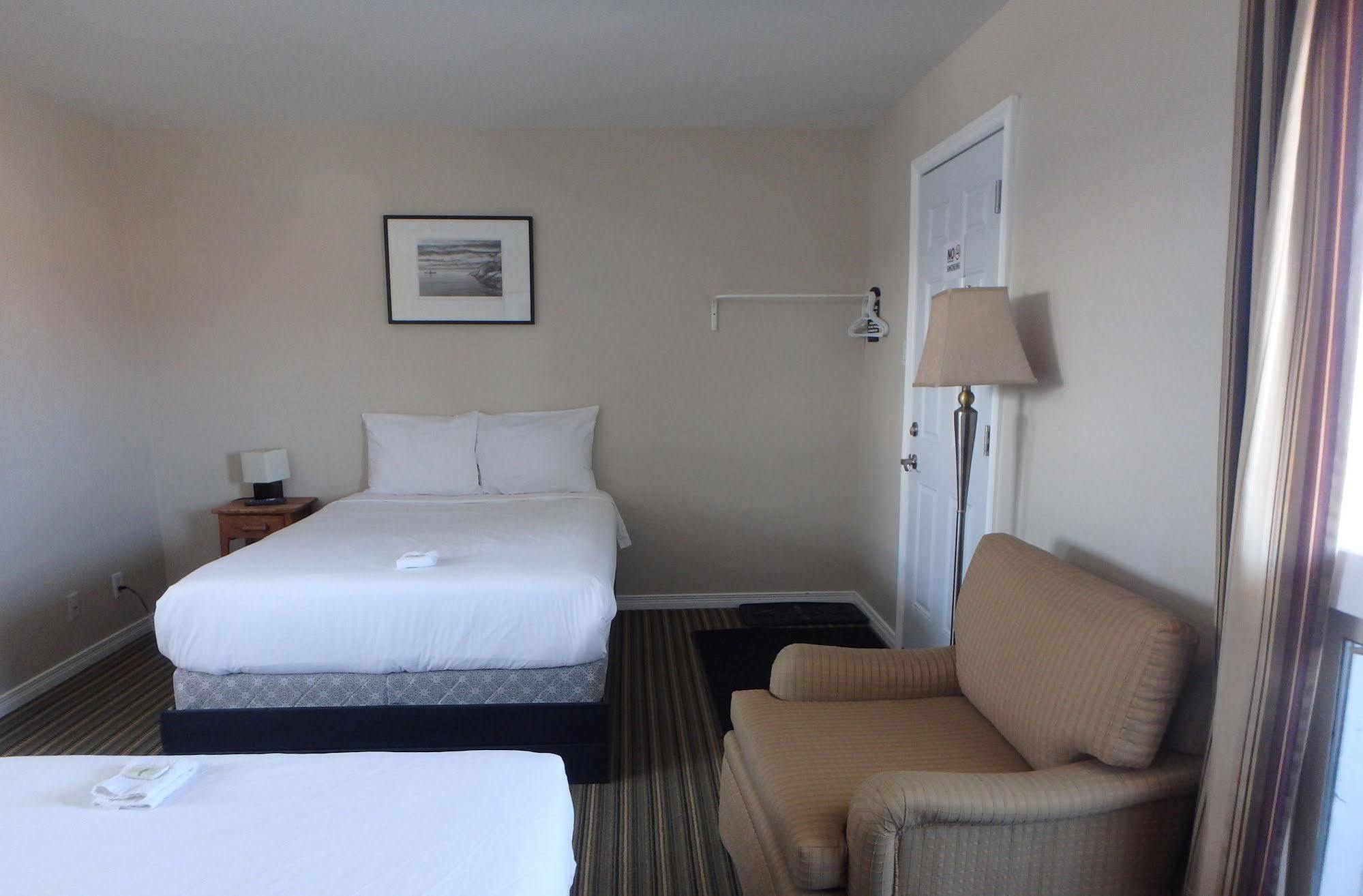 New Liskeard Wheel Inn Motel المظهر الخارجي الصورة