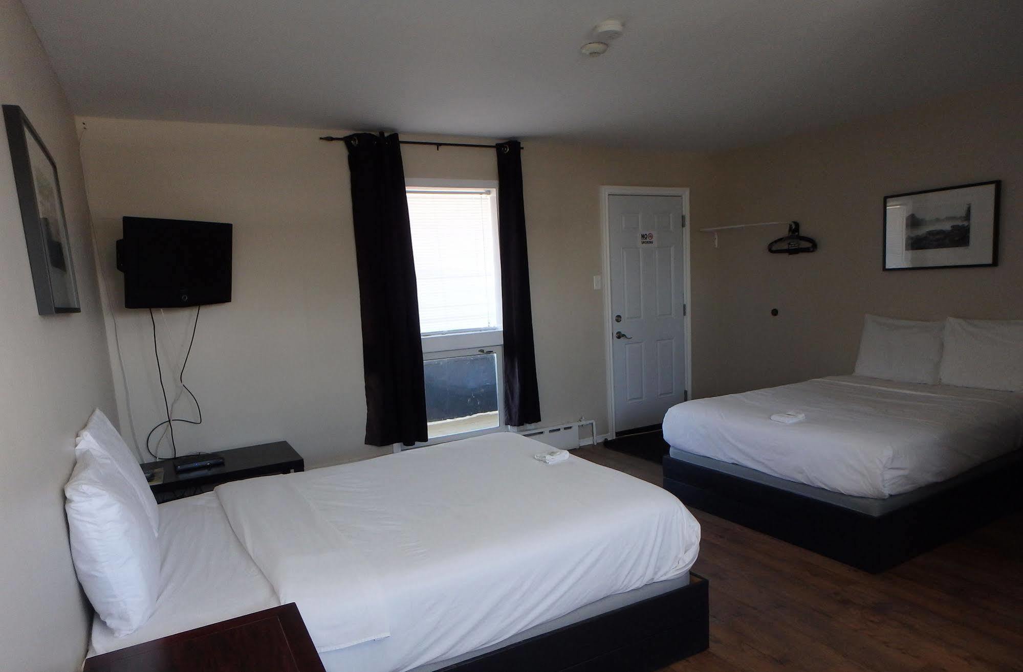 New Liskeard Wheel Inn Motel المظهر الخارجي الصورة