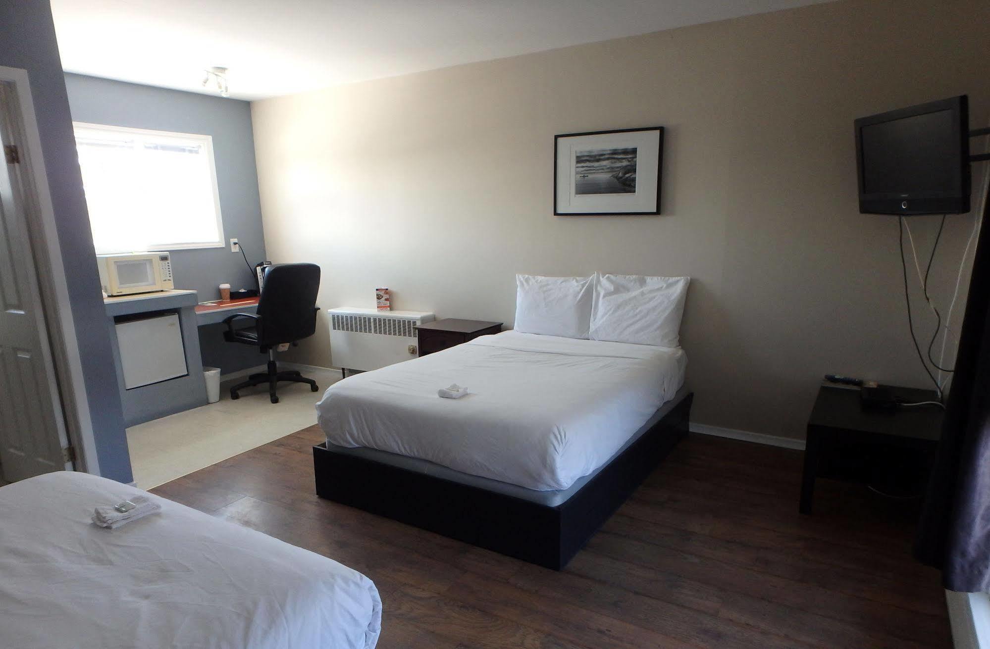 New Liskeard Wheel Inn Motel المظهر الخارجي الصورة